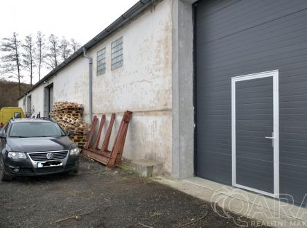 Prodej skladovací prostor, 900 m²