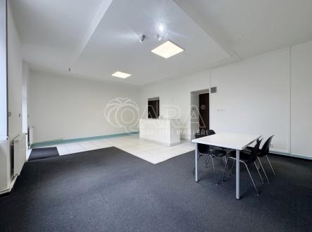 Pronájem obchodní prostor, 128 m²