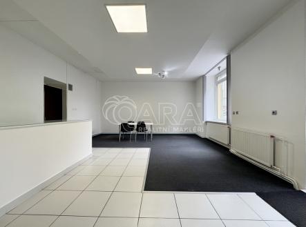 Pronájem obchodní prostor, 128 m²