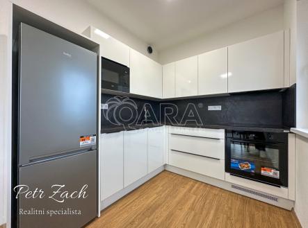 Pronájem bytu, 1+kk, 35 m²