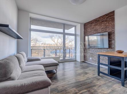 Pronájem bytu, 2+kk, 56 m²