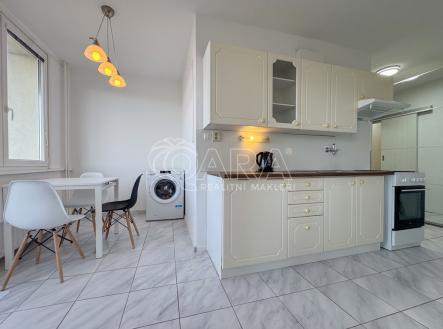 Pronájem bytu, 2+1, 44 m²