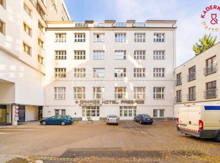 Prodej obchodní prostor, 172 m²