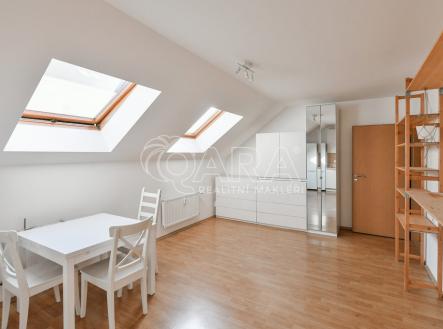 Pronájem bytu, 2+kk, 44 m²