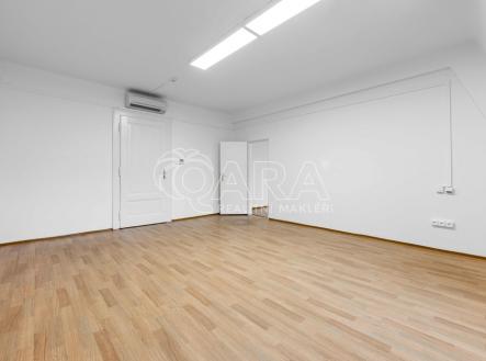Pronájem kanceláře, 58 m²