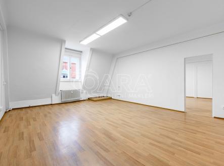 Pronájem kanceláře, 58 m²