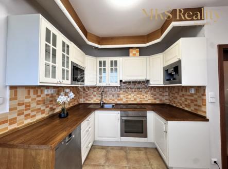 Pronájem bytu, 2+kk, 68 m²