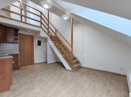 Pronájem bytu, 2+1, 69 m²