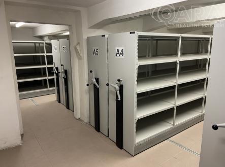 Pronájem skladovací prostor, 69 m²