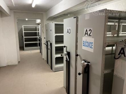 Pronájem skladovací prostor, 69 m²
