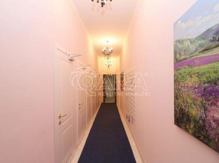 Pronájem bytu, 1+kk, 29 m²