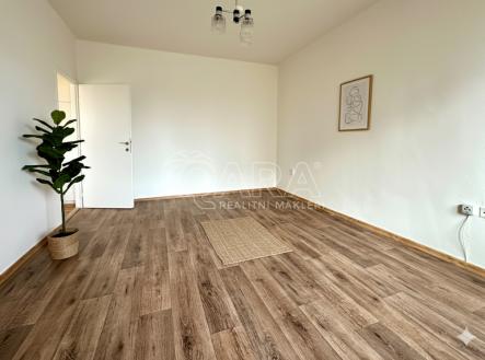 Pronájem bytu, 2+1, 52 m²