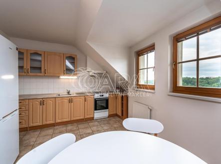 Pronájem bytu, 4+kk, 97 m²