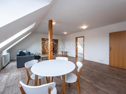 Pronájem bytu, 4+kk, 97 m²