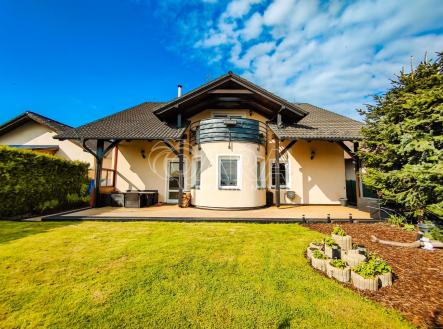 Prodej domu/vily, 334 m²