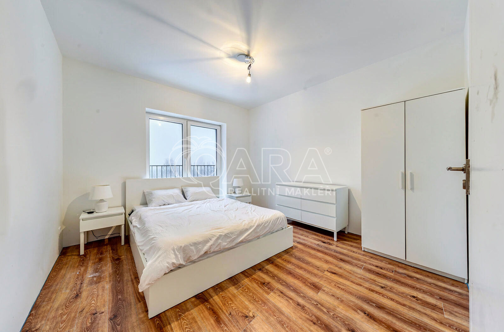 Vytvořeno přes umělou inteligenci