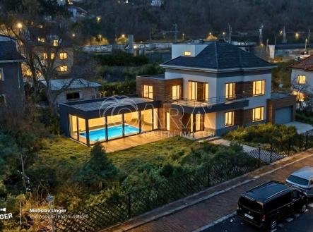 Prodej domu/vily, 274 m² obrázek