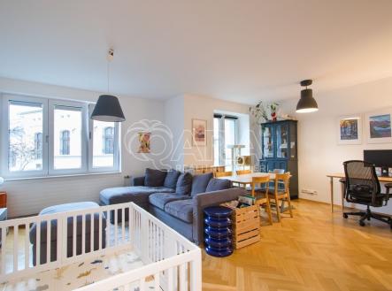 Pronájem bytu, 2+kk, 68 m²