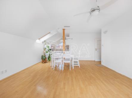 Pronájem bytu, 3+kk, 88 m²