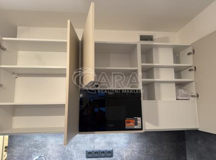 Pronájem bytu, 1+kk, 38 m²