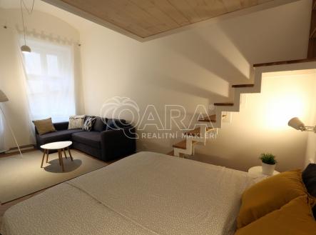 Pronájem bytu, 2+1, 58 m²