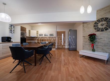 Prodej bytu, 3+kk, 94 m²