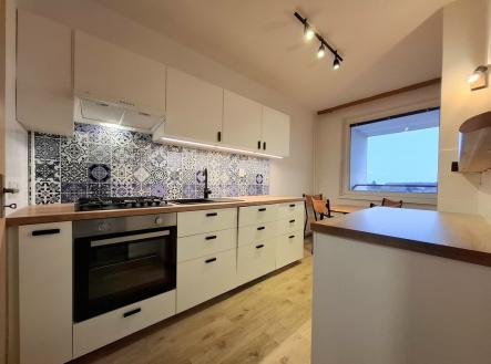 Pronájem bytu, 3+kk, 91 m²