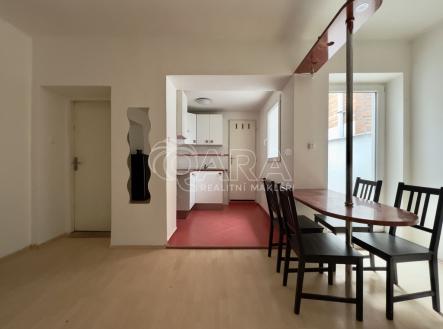 Pronájem bytu, 1+kk, 45 m²