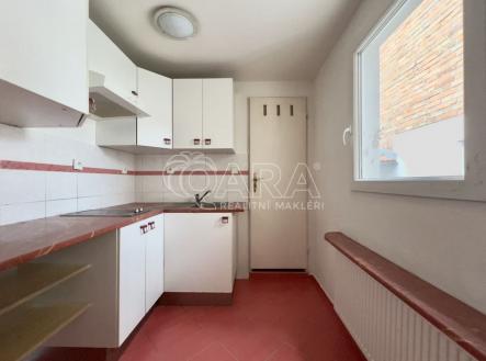 Pronájem bytu, 1+kk, 45 m²
