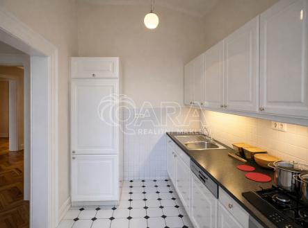 Pronájem bytu, 4+1, 151 m²