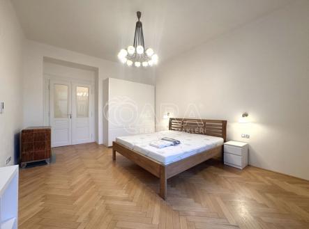 Pronájem bytu, 2+1, 90 m²