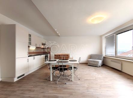 Pronájem bytu, 3+kk, 85 m²