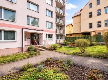 Pronájem bytu, 1+1, 37 m²