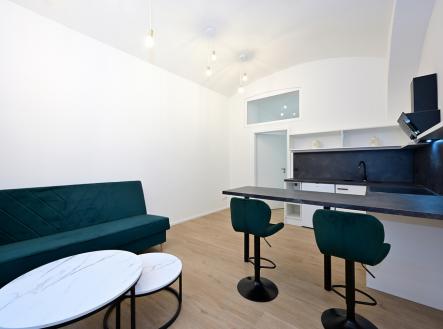 Pronájem bytu, 2+kk, 44 m²