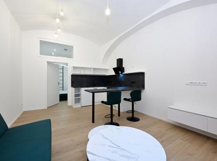 Pronájem bytu, 2+kk, 44 m²