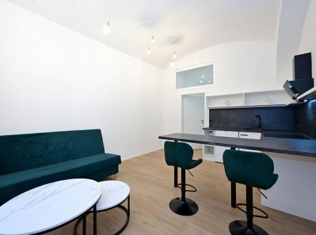 Pronájem bytu, 2+kk, 44 m²