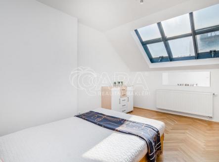 Pronájem bytu, 2+kk, 45 m²