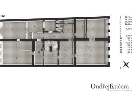 Prodej nájemního domu, 857 m²