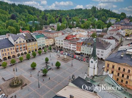 Prodej nájemního domu, 857 m²