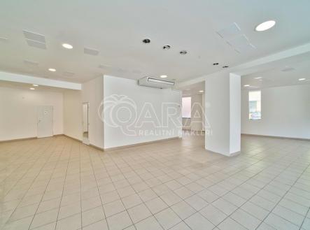 Prodej nájemního domu, 425 m²