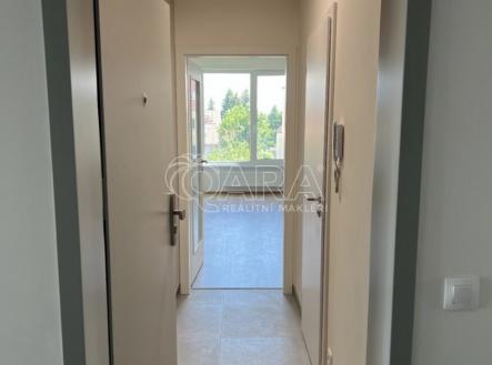 Pronájem bytu, 1+kk, 28 m²