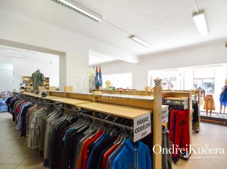 Prodej nájemního domu, 1 000 m²