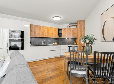 Prodej bytu, 3+kk, 107 m²