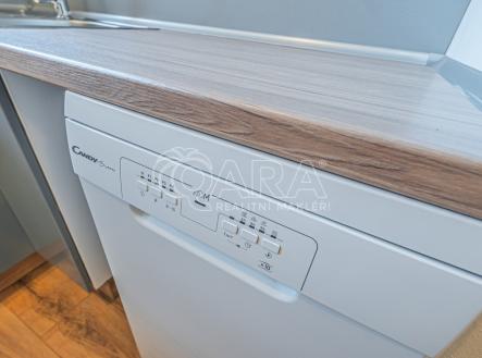 Pronájem bytu, 3+1, 80 m²