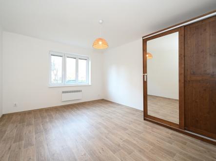 Pronájem bytu, 1+kk, 30 m²