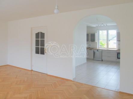 Pronájem domu/vily, 200 m²