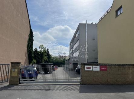 Pronájem kanceláře, 308 m²