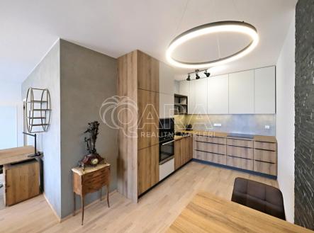 Pronájem bytu, 1+kk, 57 m²