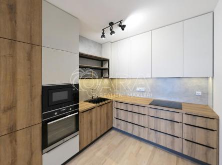 Pronájem bytu, 1+kk, 57 m²