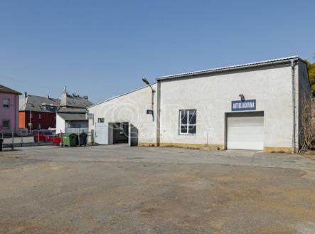 Pronájem výrobní prostor, 2 293 m²